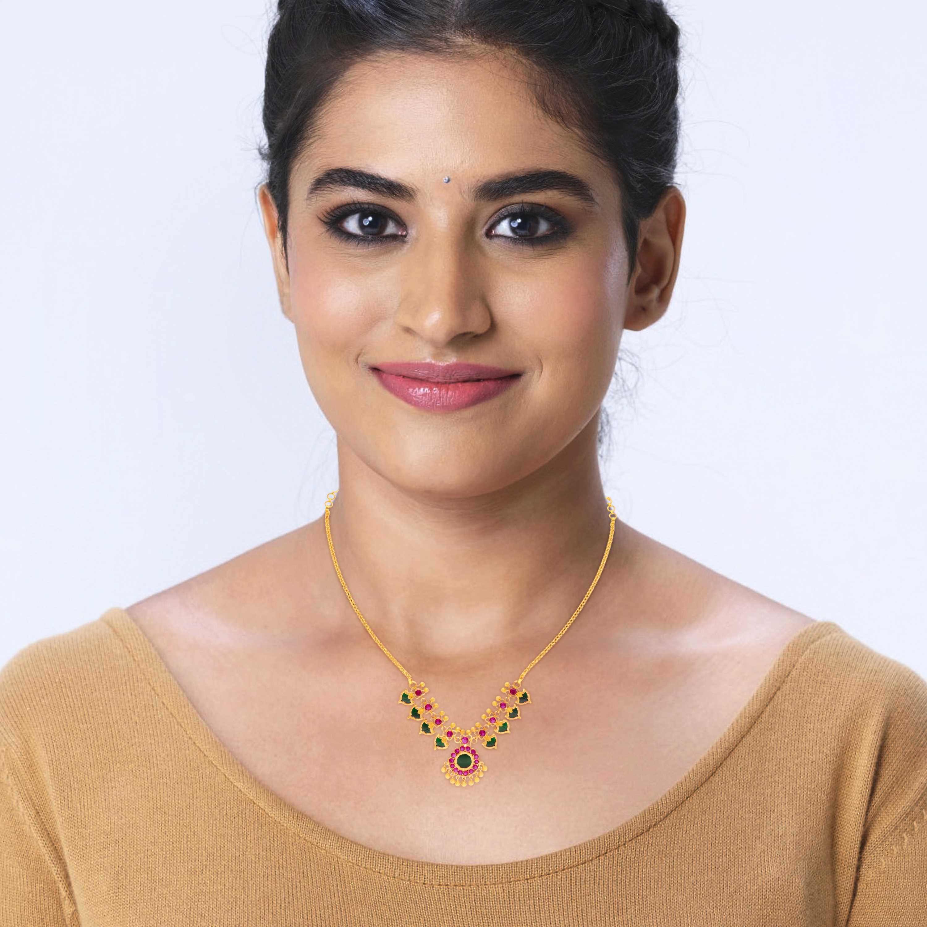 Traditionally Crafted Palakka Pattern 22KT Gold Necklace