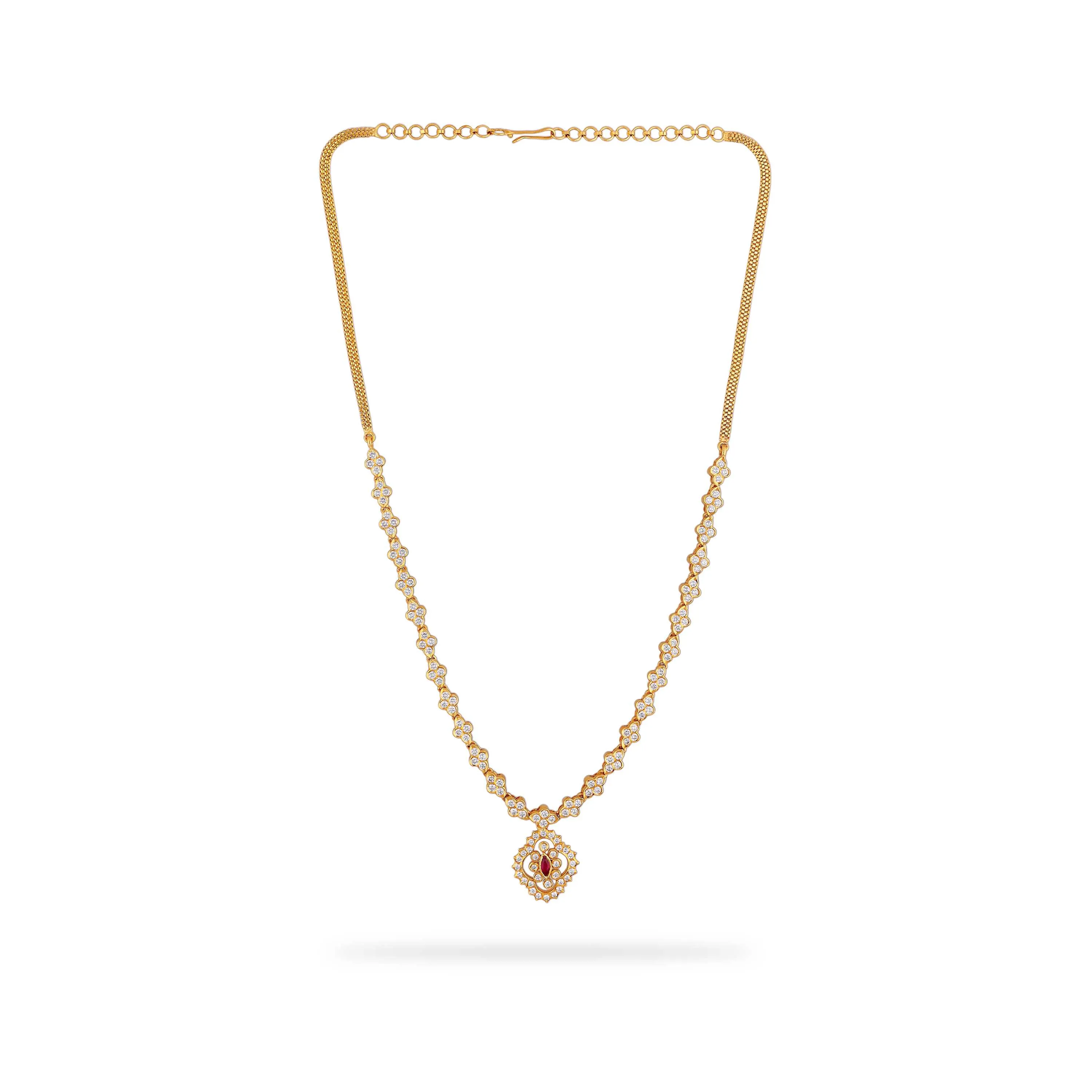 Colse Setting Traditionally Crafted And Diamond Studded 22KT Gold Close Setting Necklace