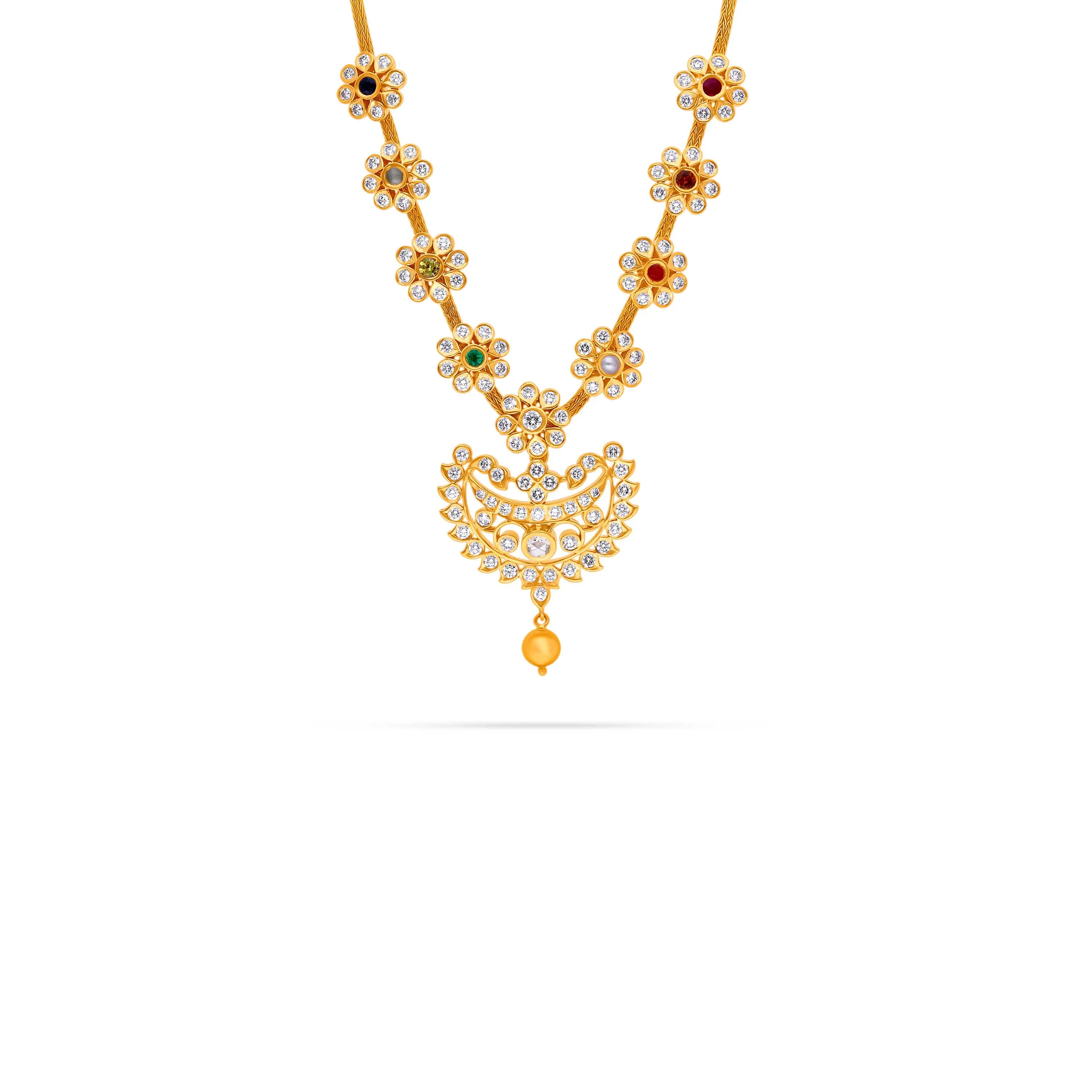 Artfully Crafted Diamond Necklace Set in 22KT Gold