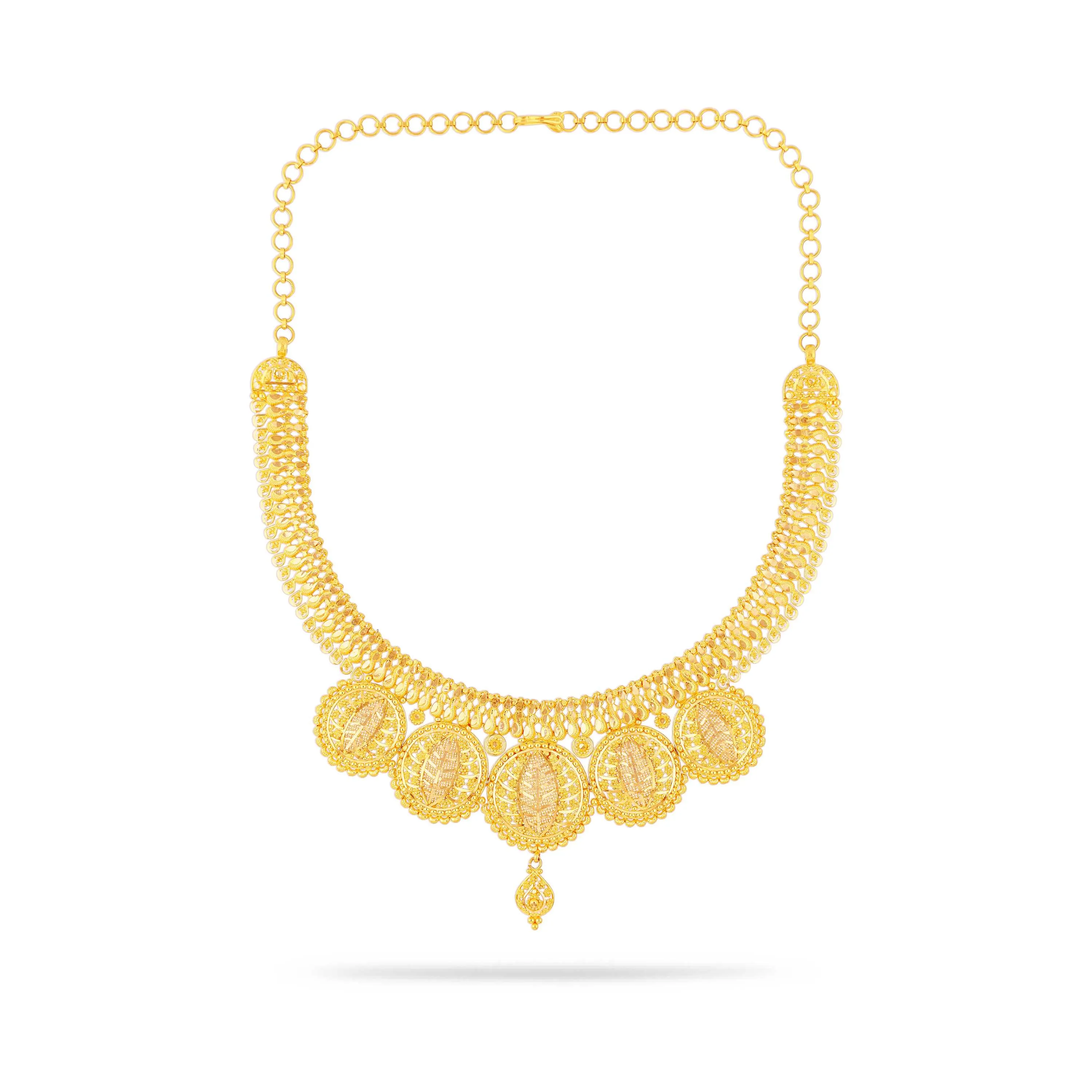 Classic Finely Detailed And Crafted 22KT Gold Necklace For Women Classic Finely Detailed And Crafted 22KT Gold Necklace For Women