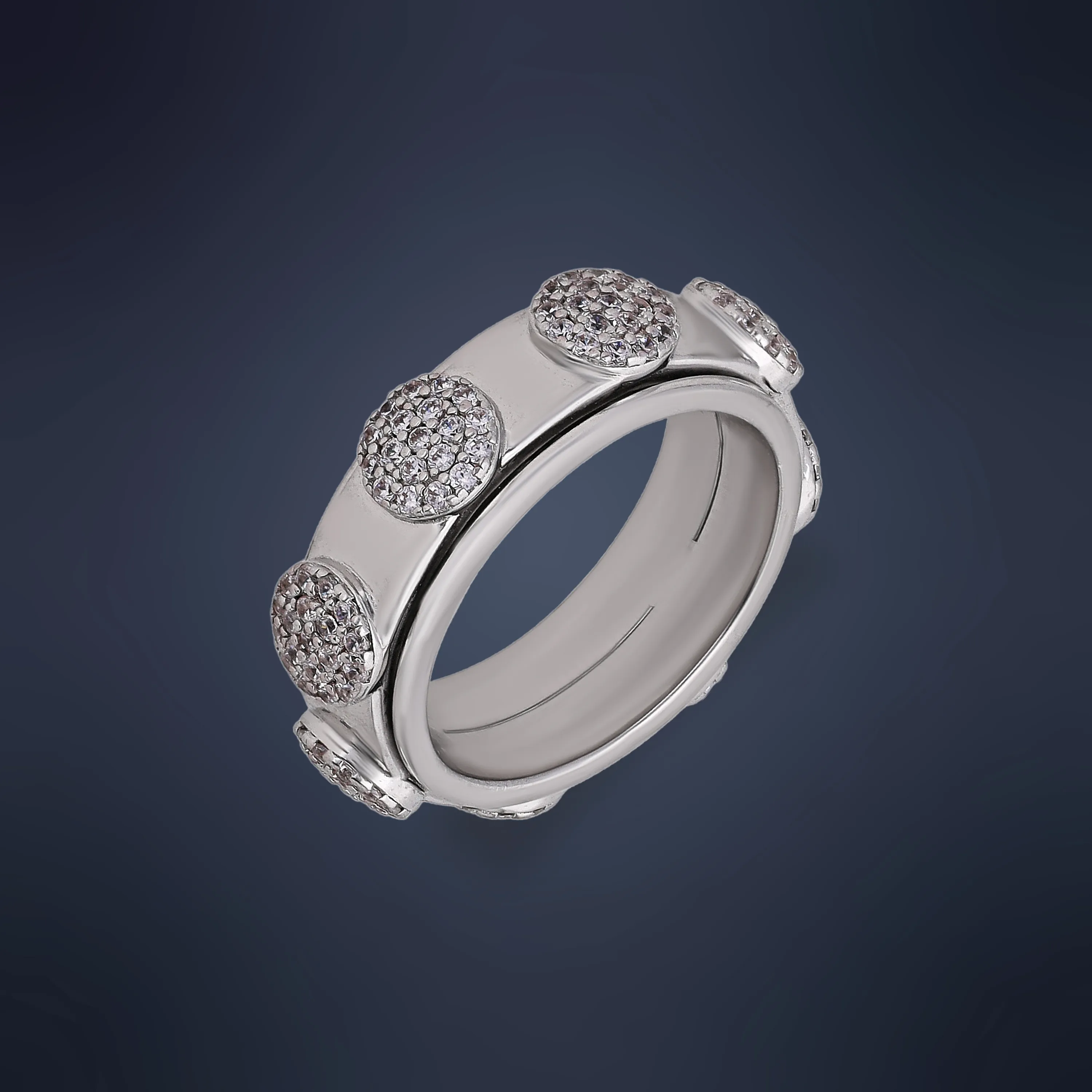 Finely Detailed And Crafted Silver Ring