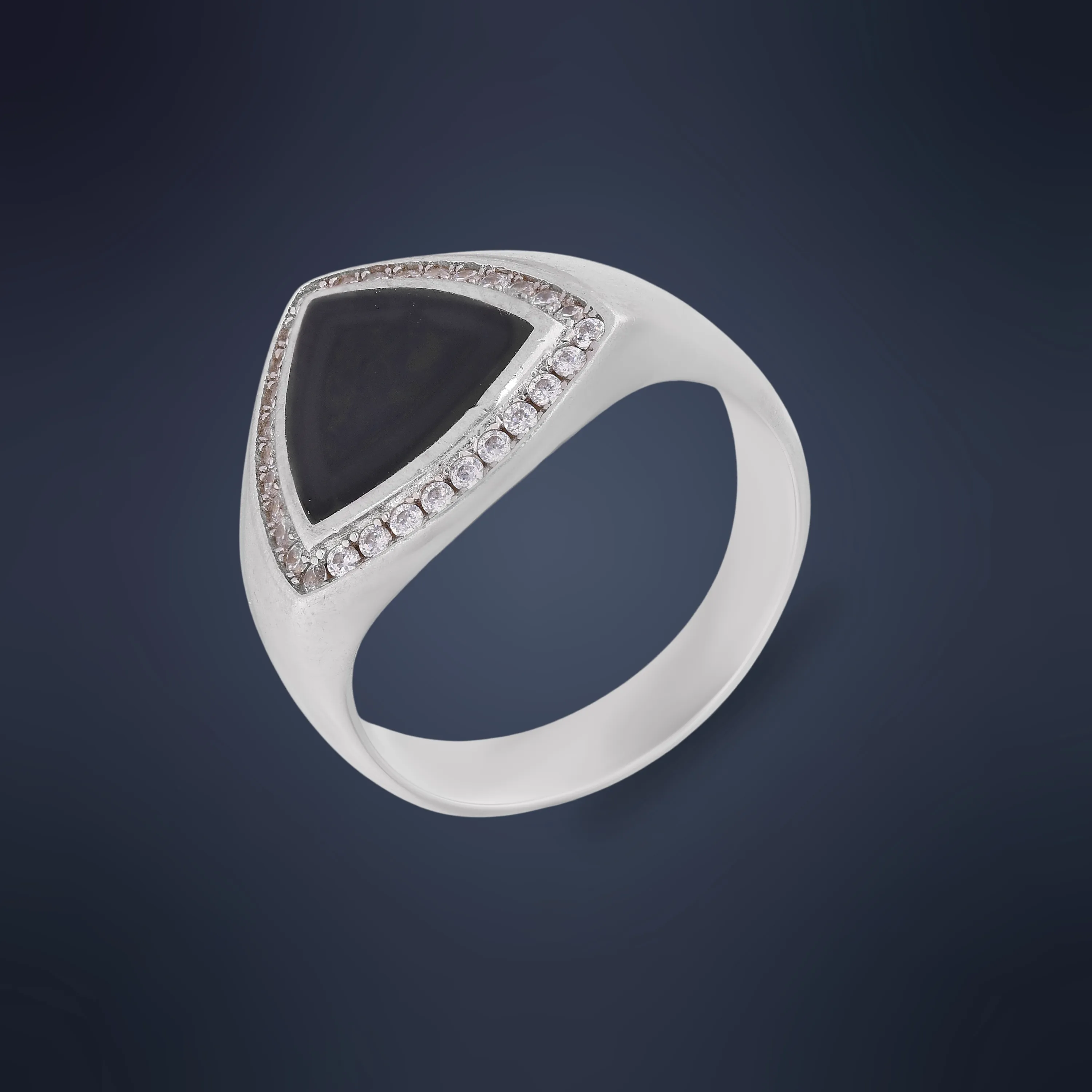 Finely Detailed And Crafted Silver Ring