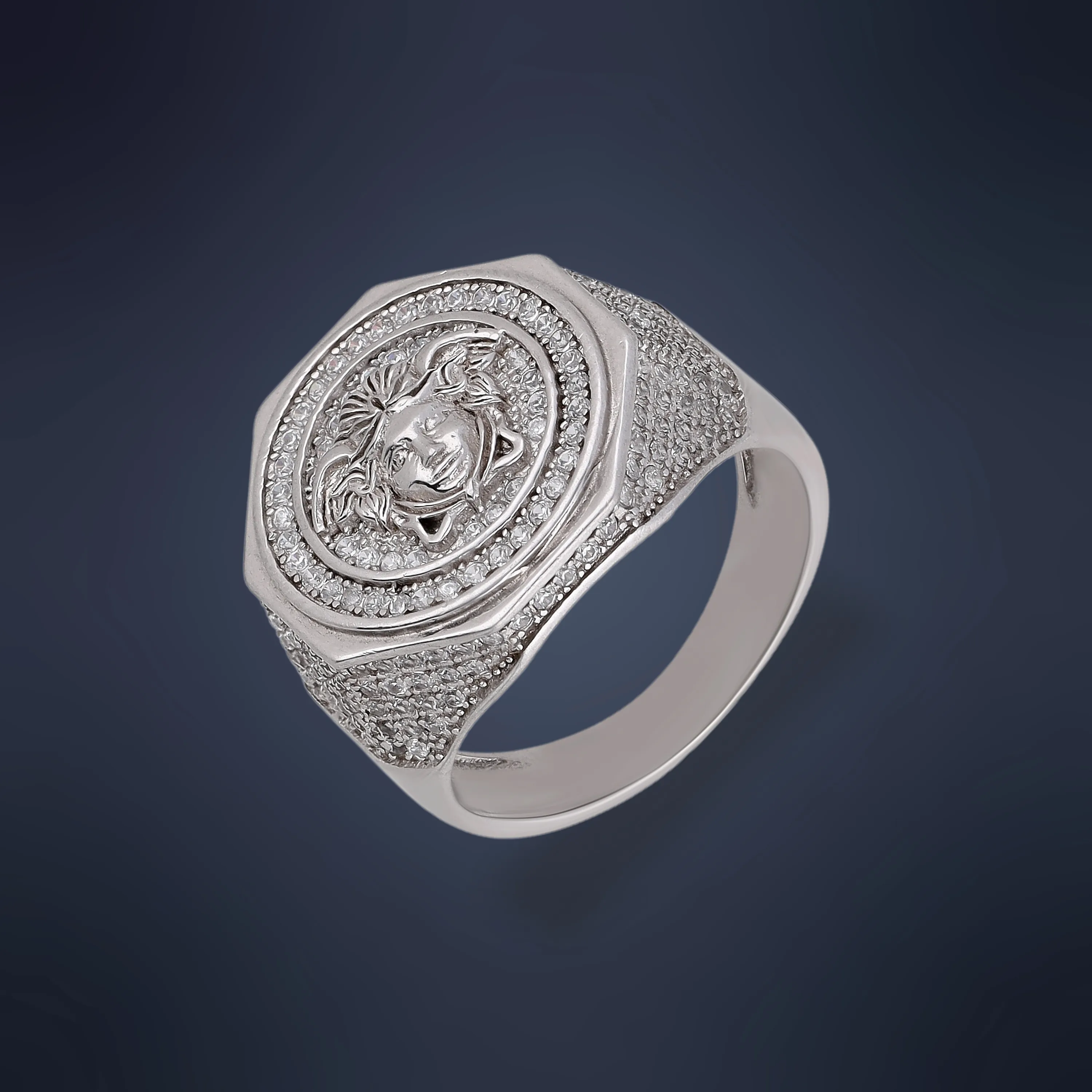 Finely Detailed And Crafted Silver Ring